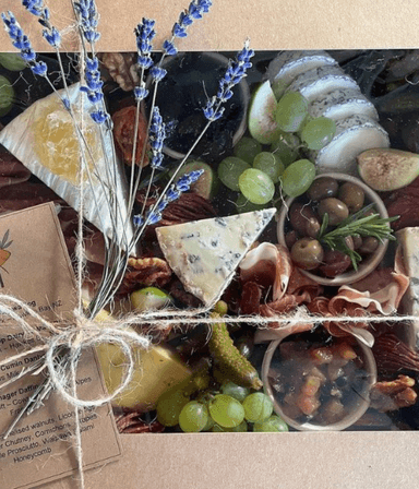 Tremains Gatsby Picnic Grazing Box - ROAM