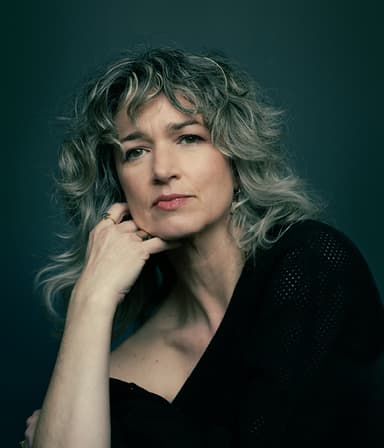 Goliath: Julia Deans