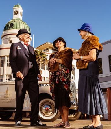 Art Deco Highlights Vintage Car Tour