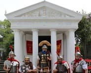 Logo for The Roman Temple